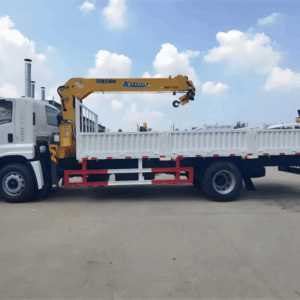 ISUZU GIGA Truck Mounted Crane